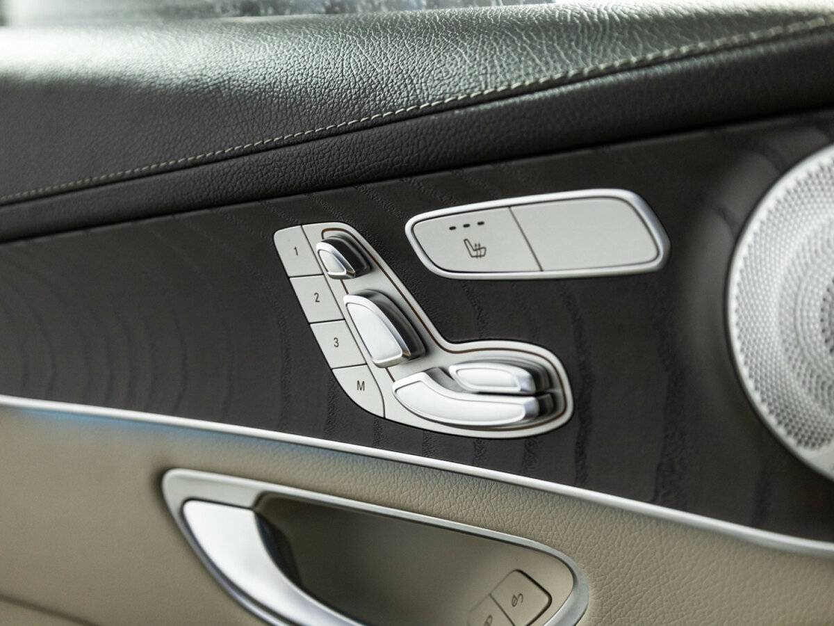 Mercedes-Benz GLC Coupe 300 I (C253), 2017 Фото №15