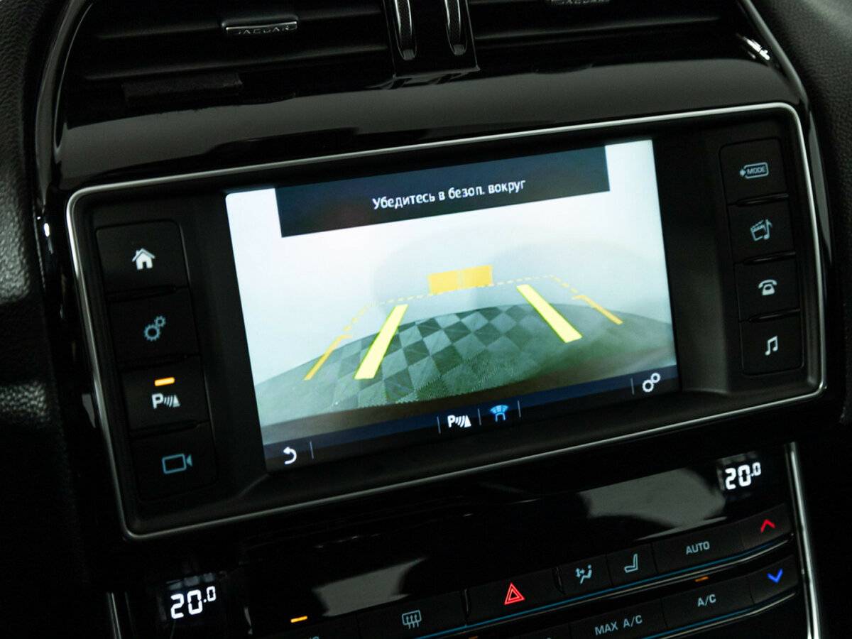 Jaguar XE I, 2015 Фото №17