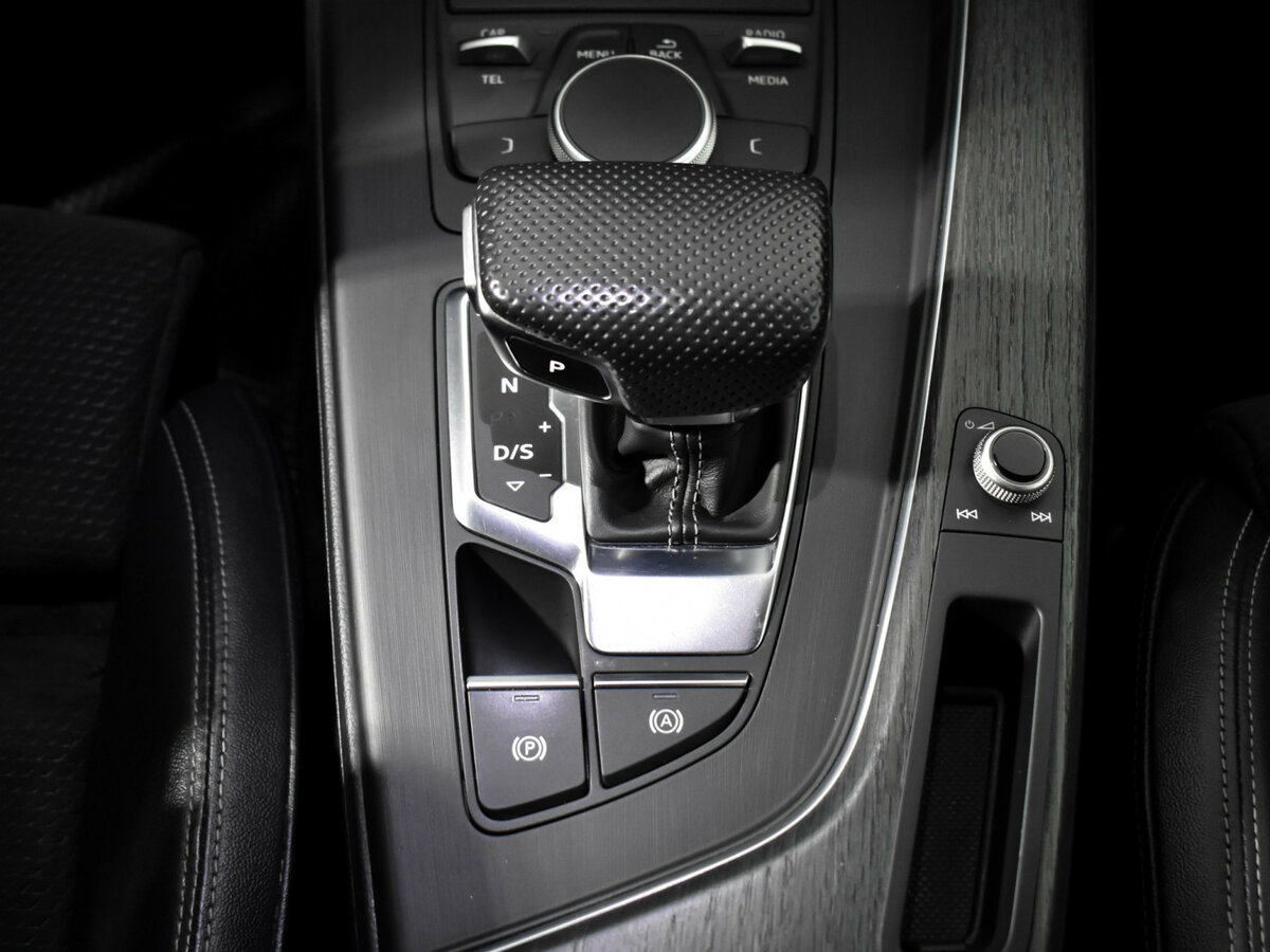 Audi A4 V (B9), 2017 Фото №14