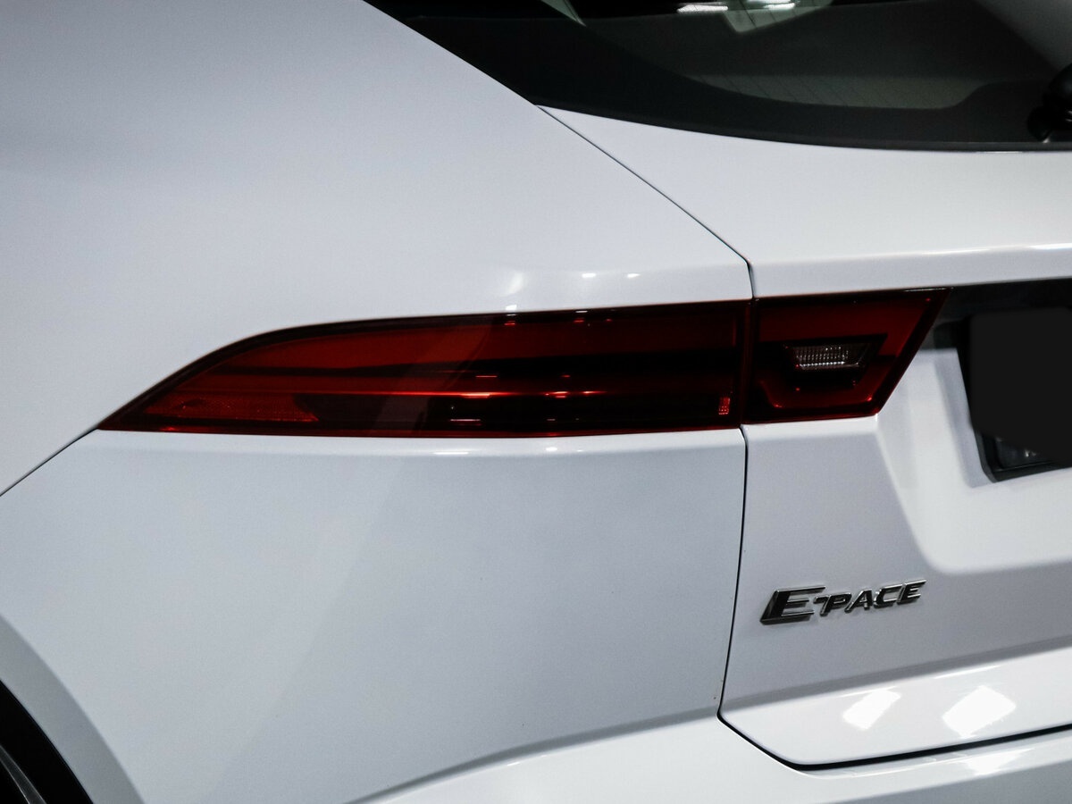Jaguar E-Pace I, 2019 Фото №17