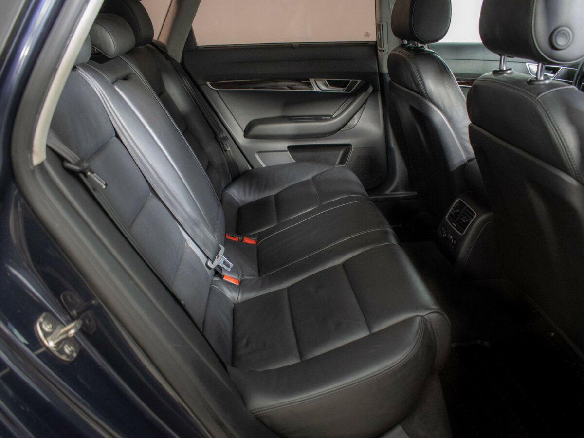 Audi A6 III (C6) Рестайлинг, 2010 Фото №10