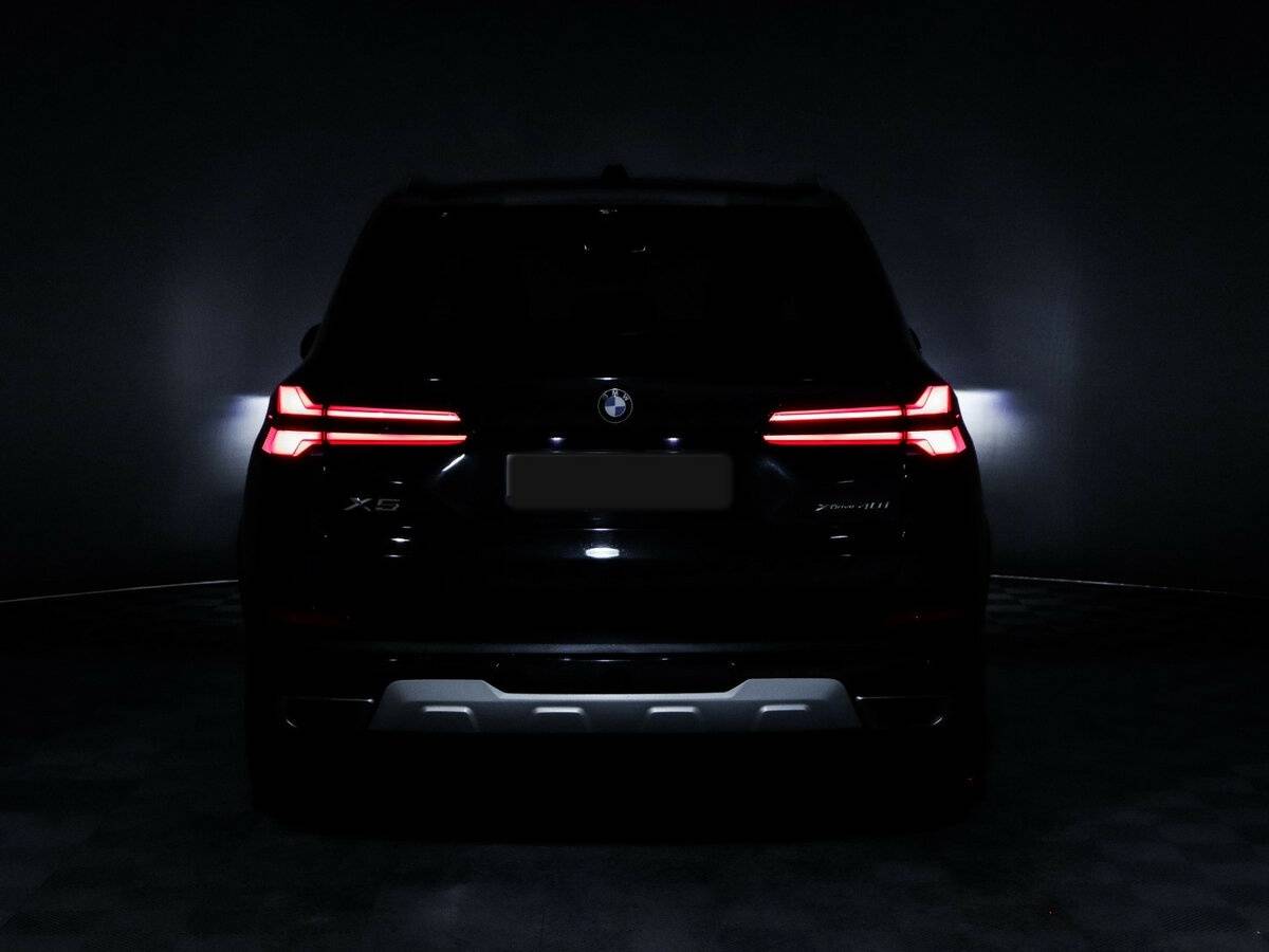 BMW X5 40i IV (G05/G18) Рестайлинг, 2023 Фото №17