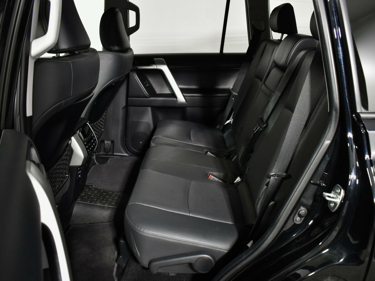 Toyota Land Cruiser Prado 150 Series Рестайлинг 3, 2022 Фото №9