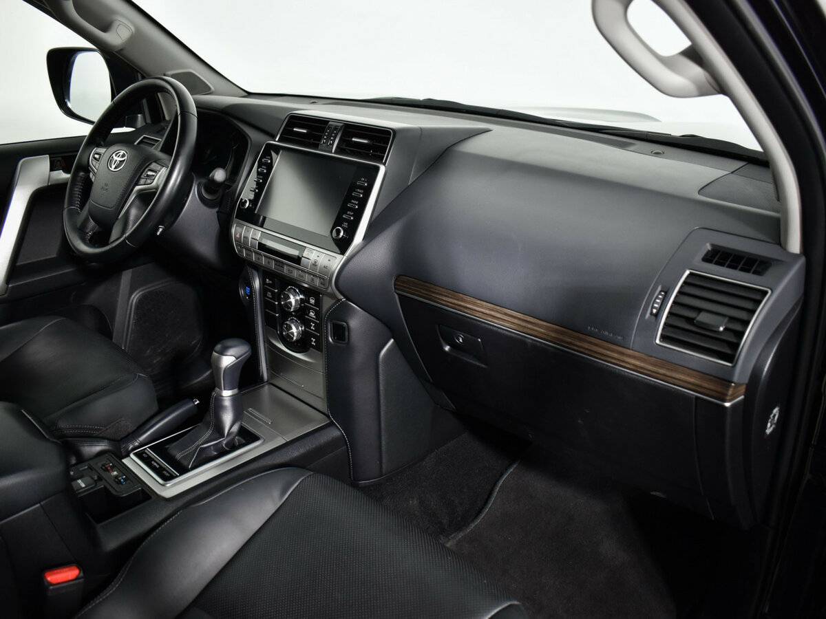 Toyota Land Cruiser Prado 150 Series Рестайлинг 3, 2022 Фото №11