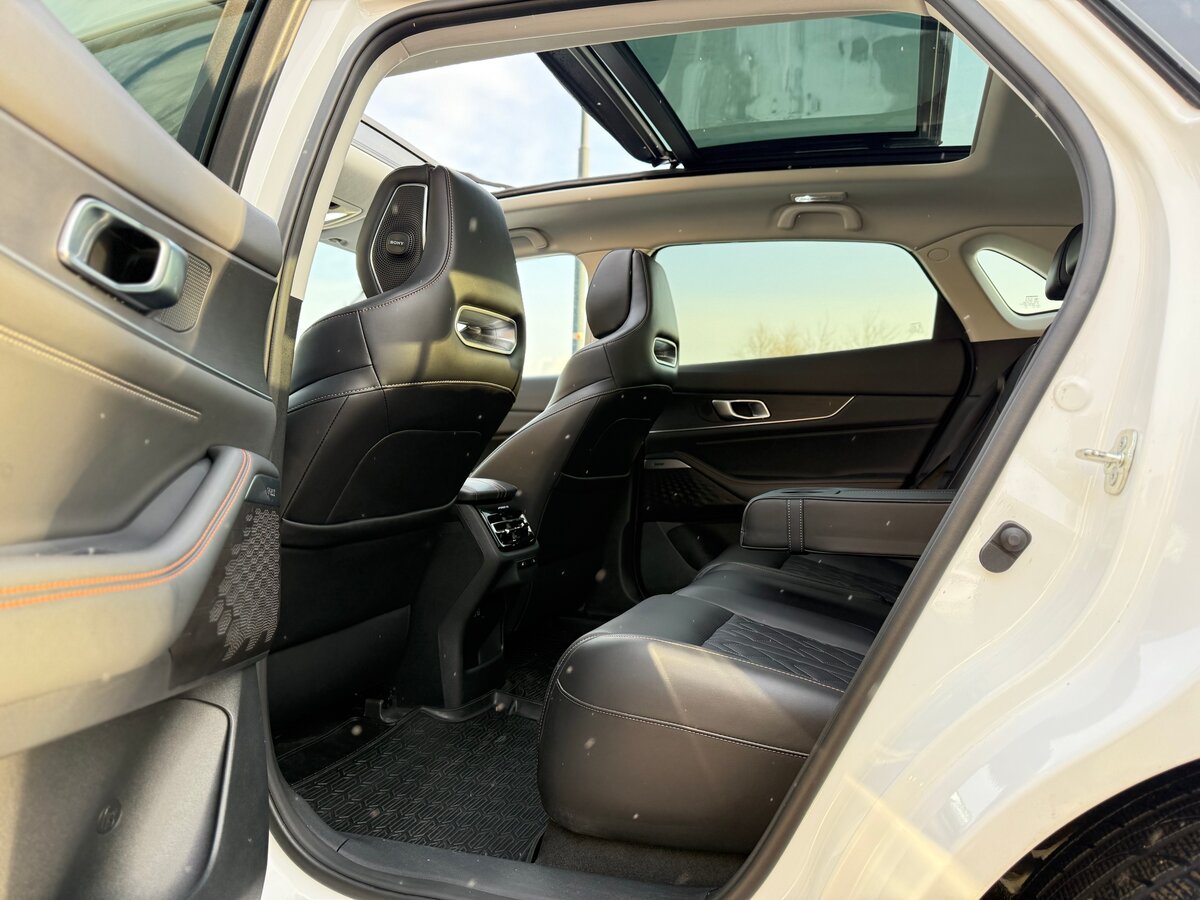 Changan UNI-K, 2023 Фото №19