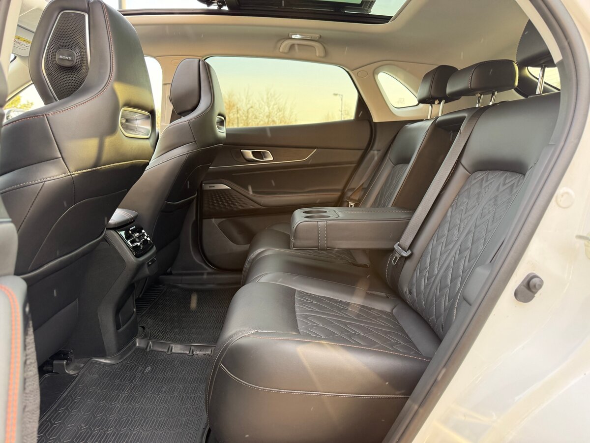 Changan UNI-K, 2023 Фото №20