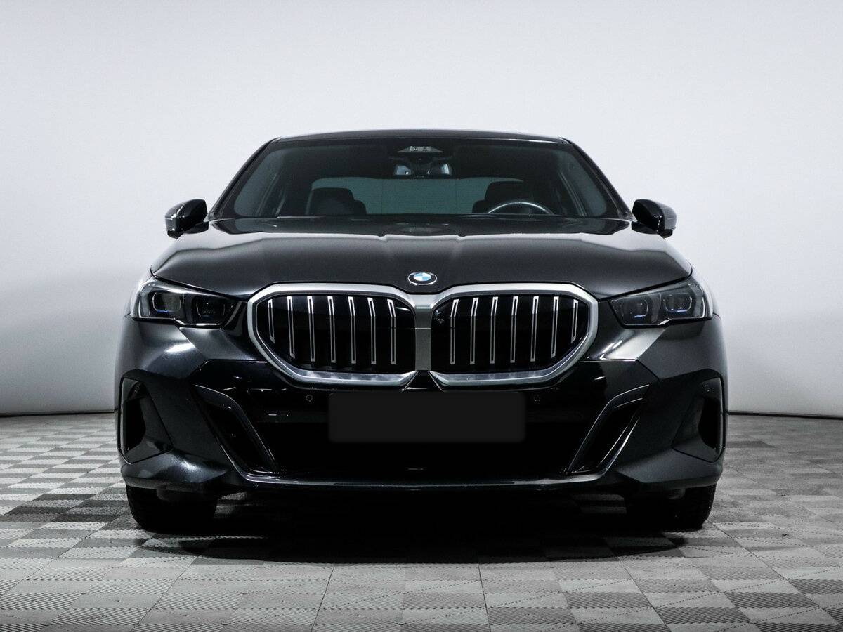 BMW 5 серии 530i xDrive VIII (G60/G61/G68), 2024 - 58 887 км. | Фото №2