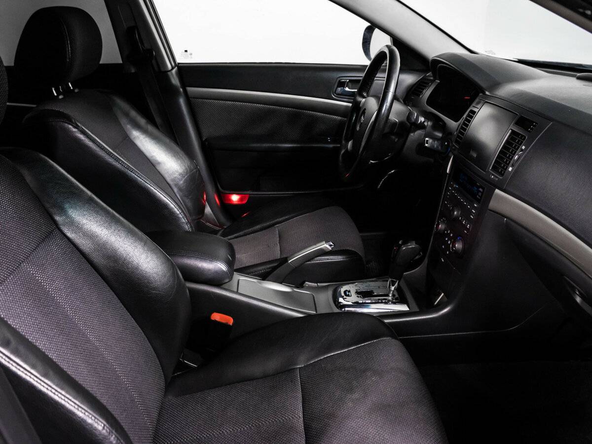 Chevrolet Epica V250 Рестайлинг, 2011 Фото №11