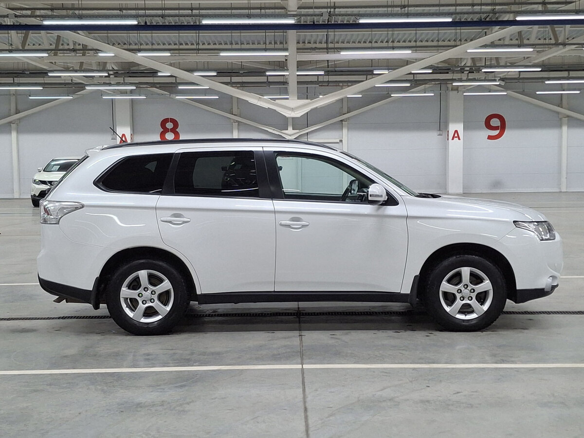 Mitsubishi Outlander III, 2013 - 206 336 км. | Фото №4