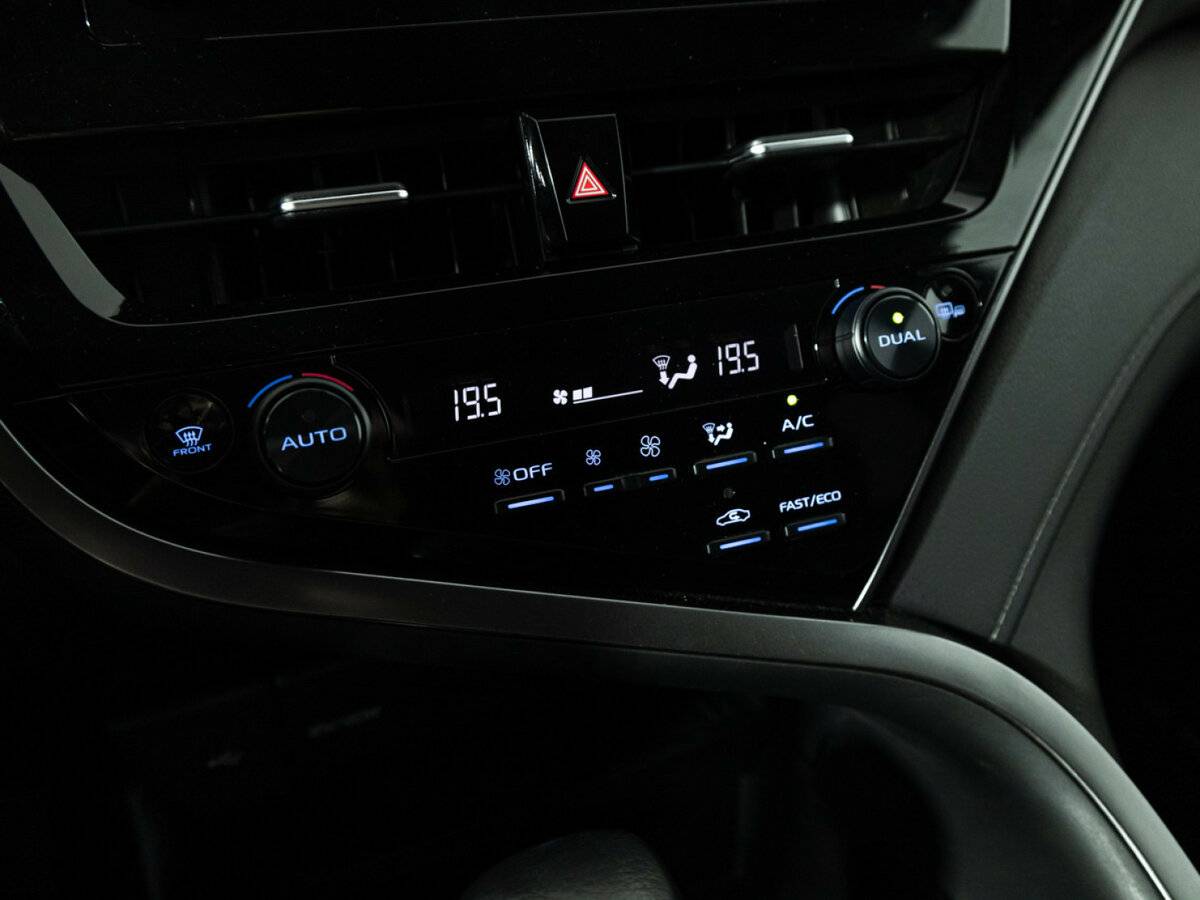 Toyota Camry VIII (XV70) Рестайлинг, 2021 Фото №15