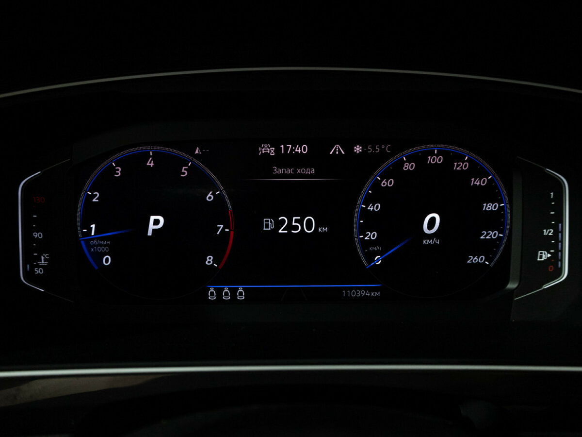 Volkswagen Tiguan II Рестайлинг, 2020 Фото №12