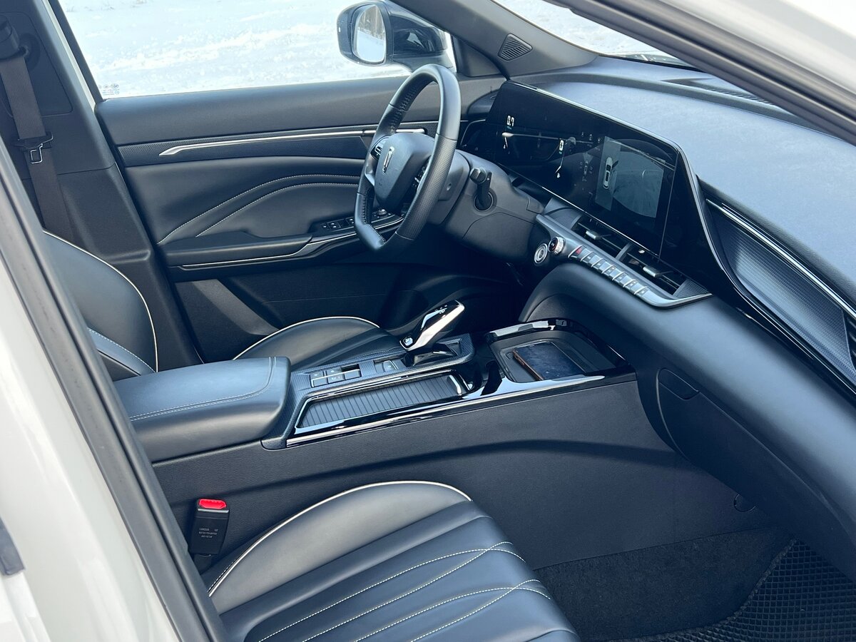 FAW Bestune T55, 2023 Фото №9