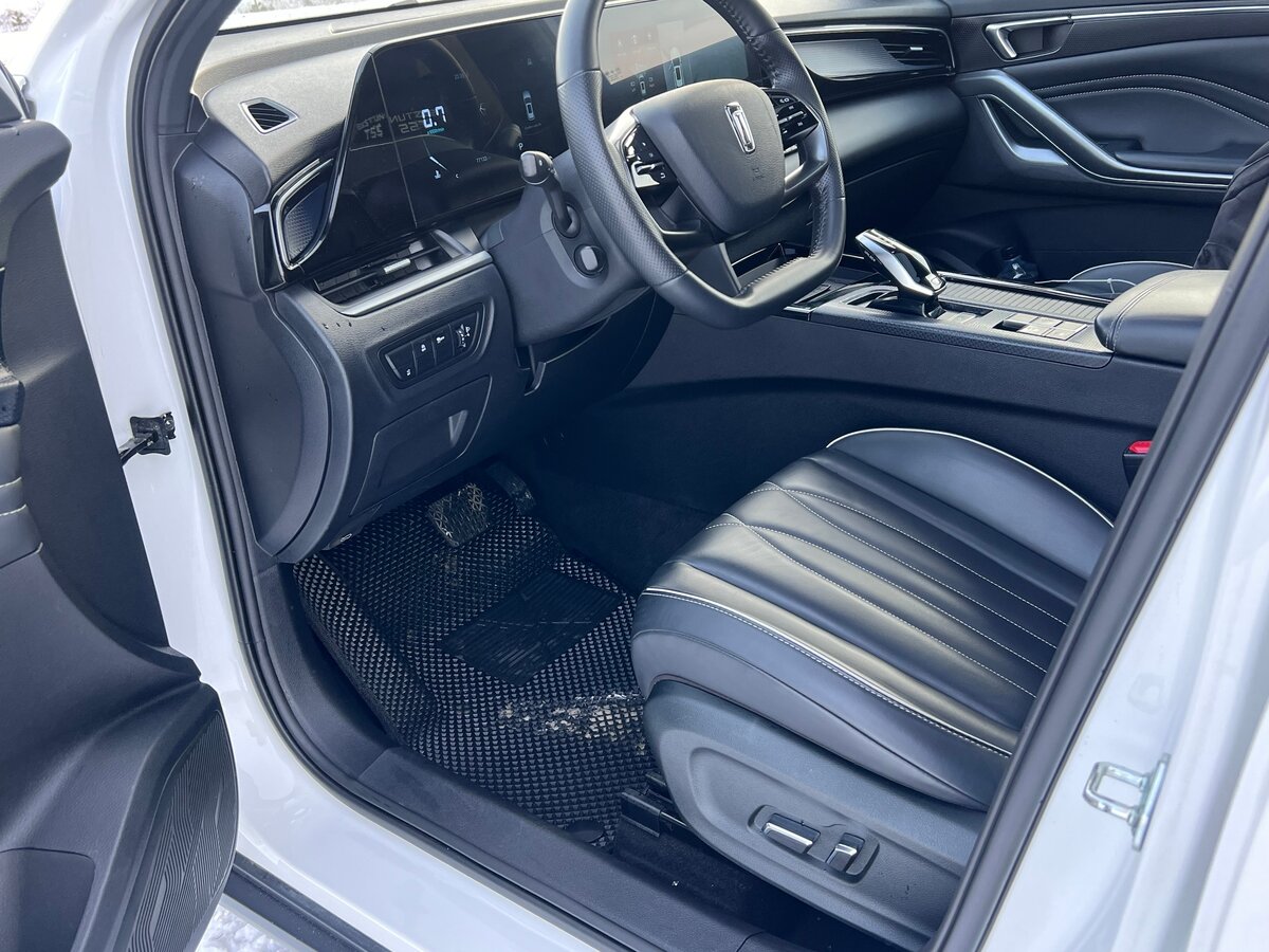 FAW Bestune T55, 2023 Фото №10