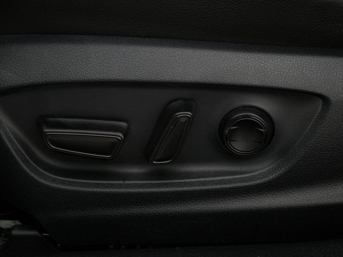 Toyota Camry VIII (XV70) Рестайлинг, 2022 Фото №18