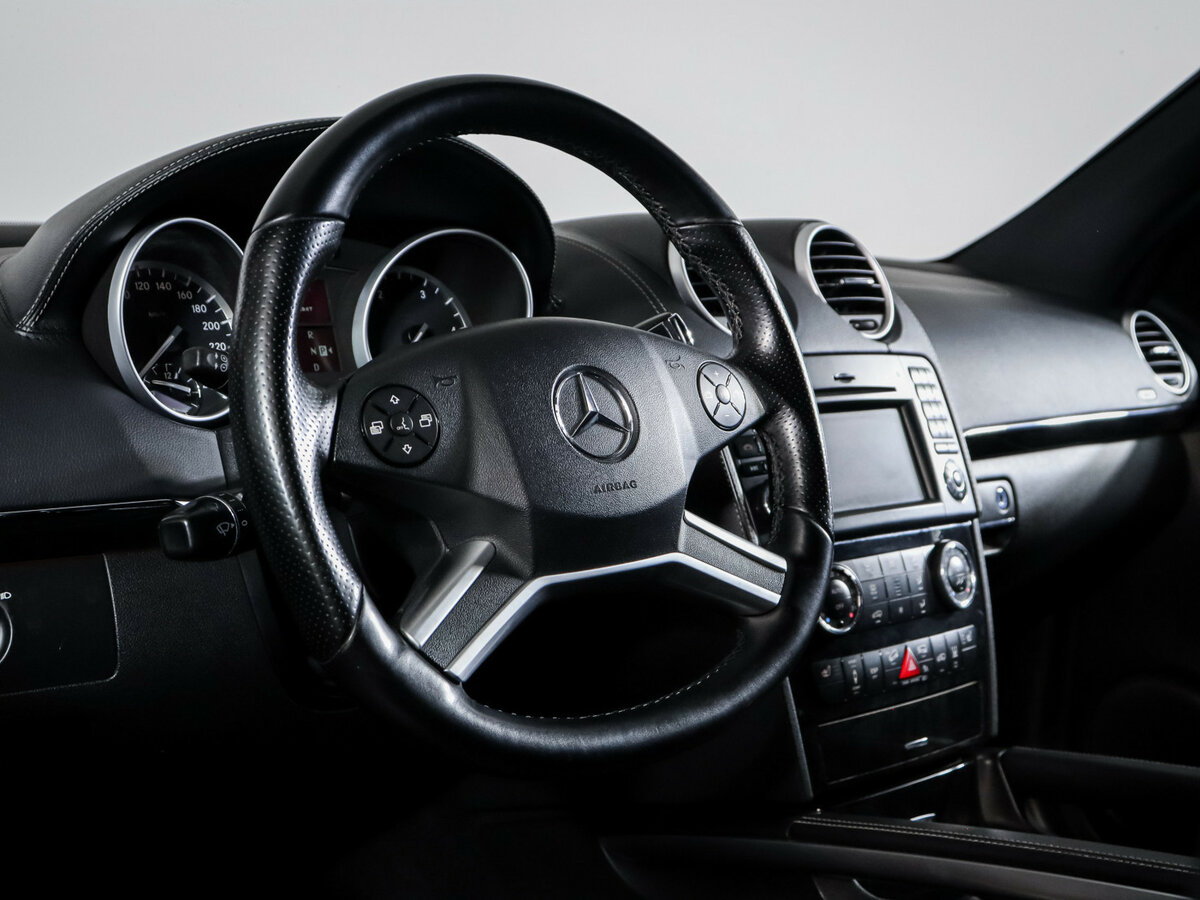 Mercedes-Benz M-Класс 300 II (W164) Рестайлинг, 2011 Фото №12