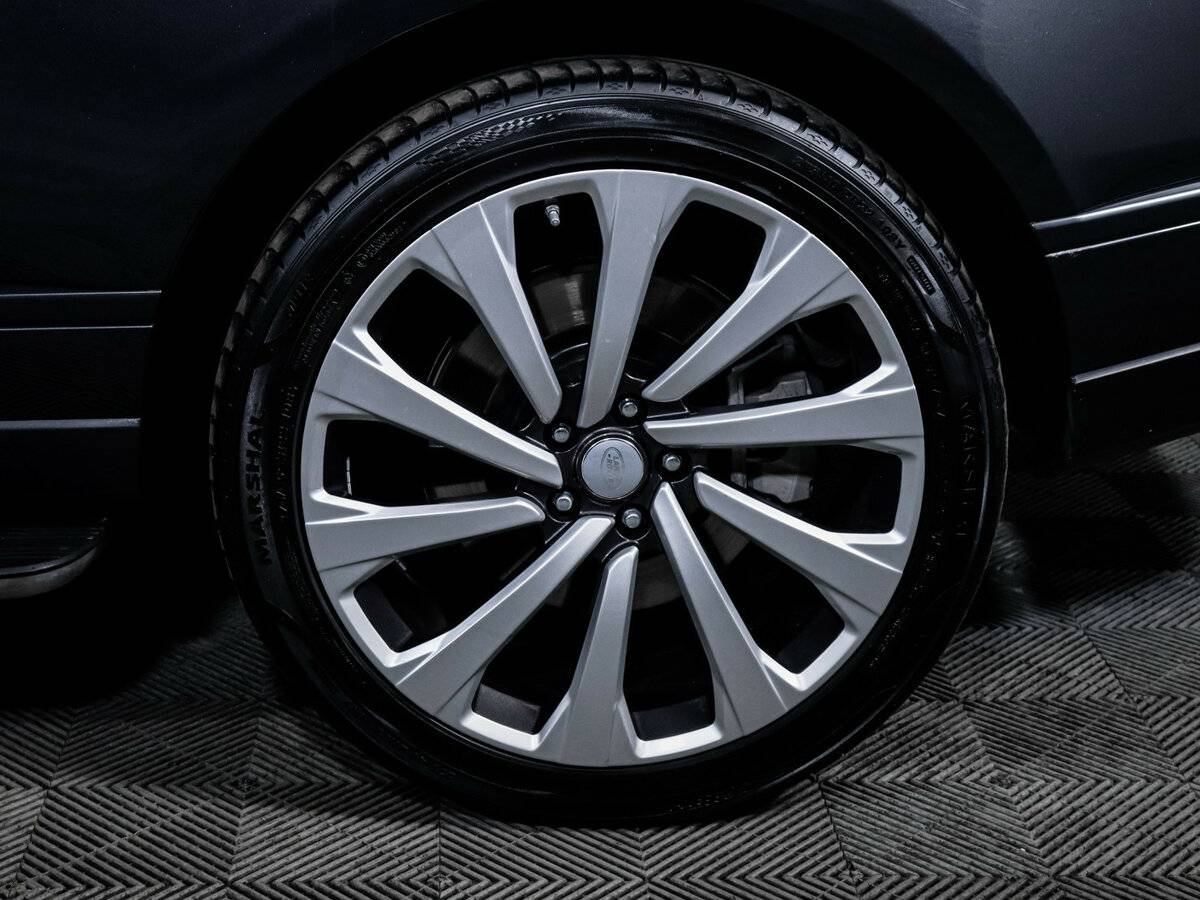 Land Rover Range Rover IV Рестайлинг, 2021 Фото №14