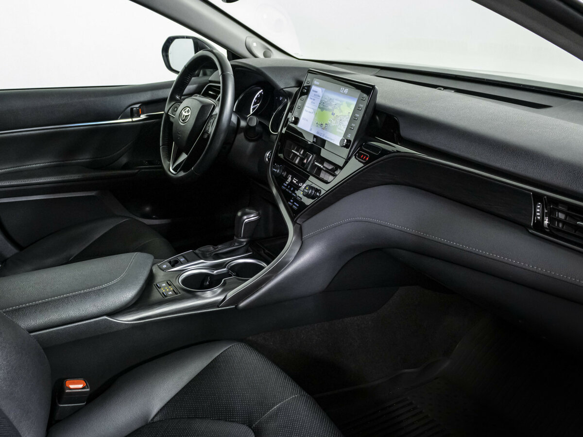 Toyota Camry VIII (XV70) Рестайлинг, 2021 - 85 333 км. | Фото №7