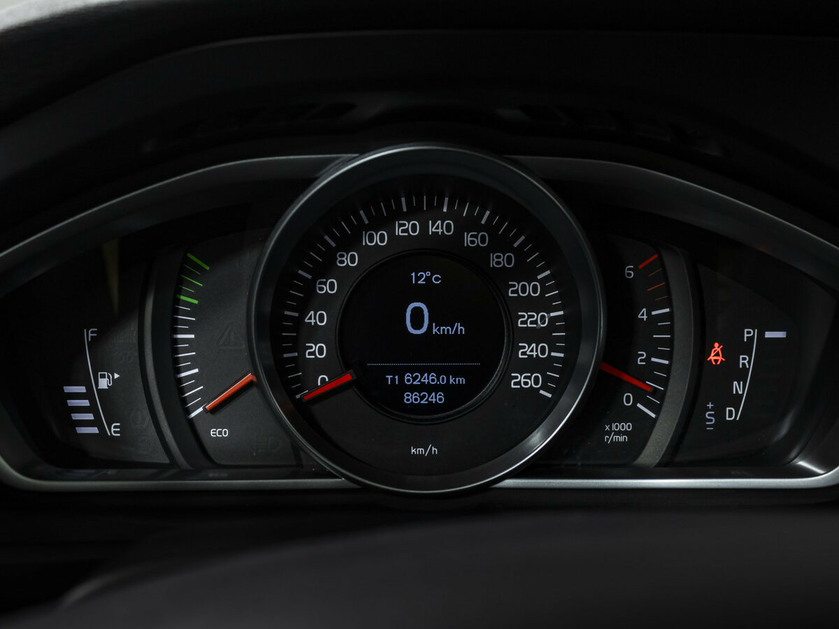 Volvo V40 Cross Country I, 2013 Фото №9