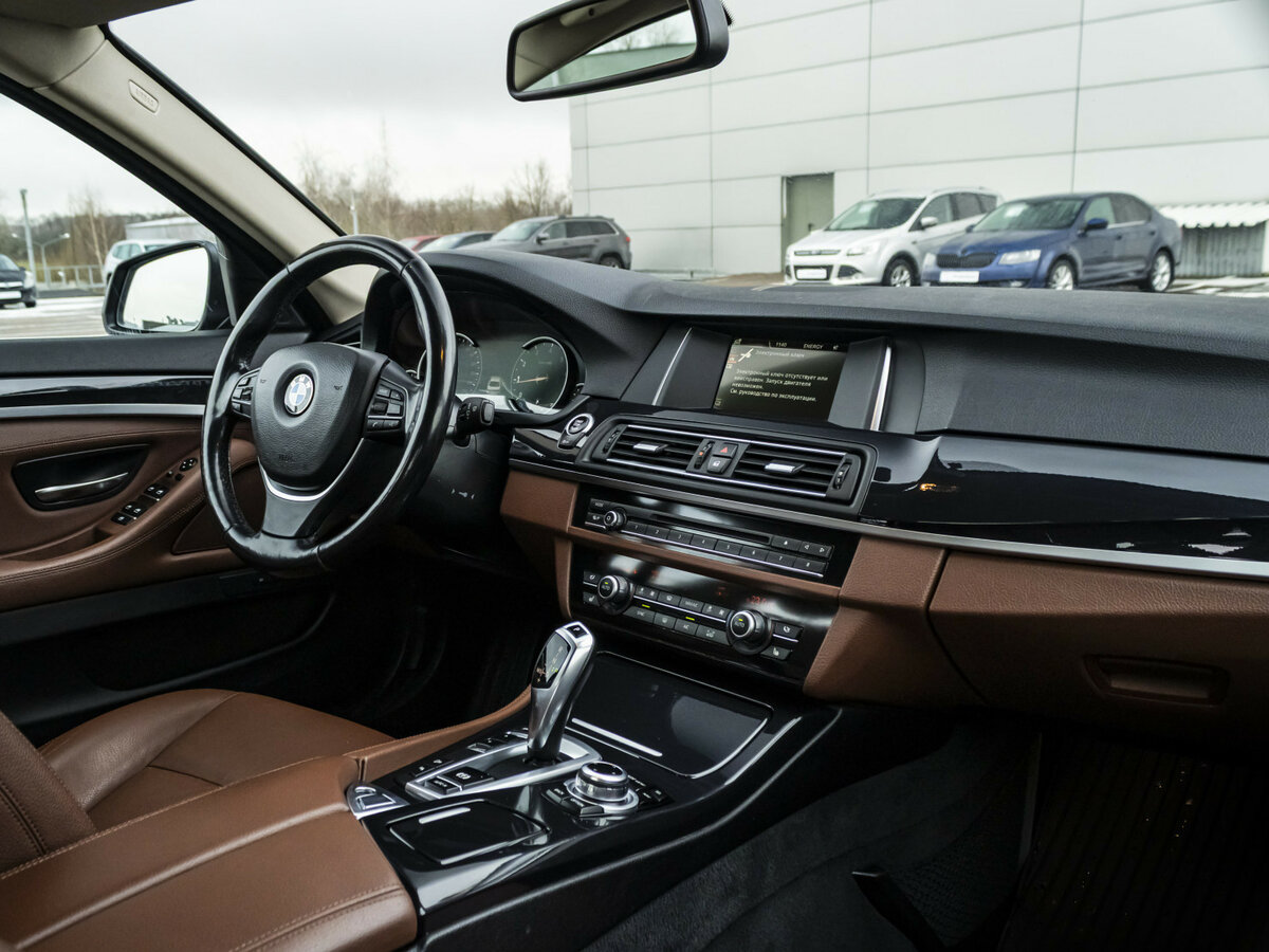 BMW 5 серии 528i xDrive VI (F10/F11/F07) Рестайлинг, 2016 Фото №9
