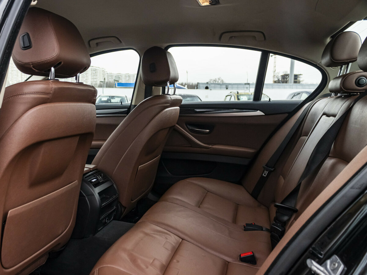 BMW 5 серии 528i xDrive VI (F10/F11/F07) Рестайлинг, 2016 Фото №14