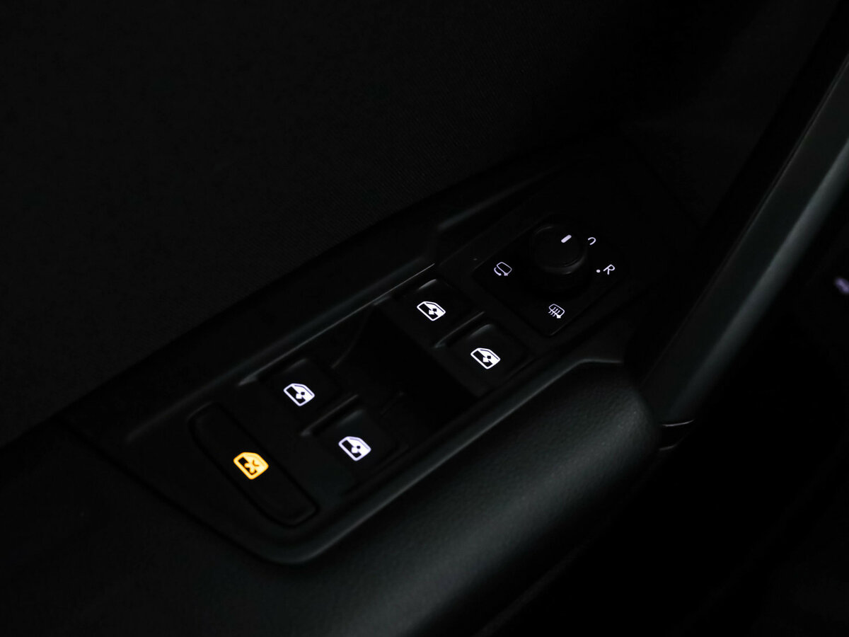 Volkswagen Tiguan II Рестайлинг, 2021 Фото №16