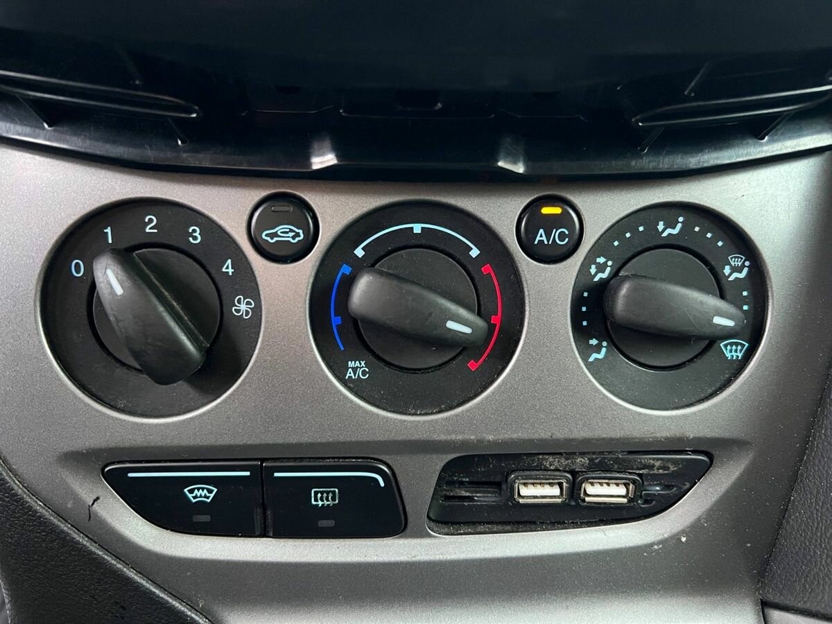 Ford Focus III, 2014 Фото №11