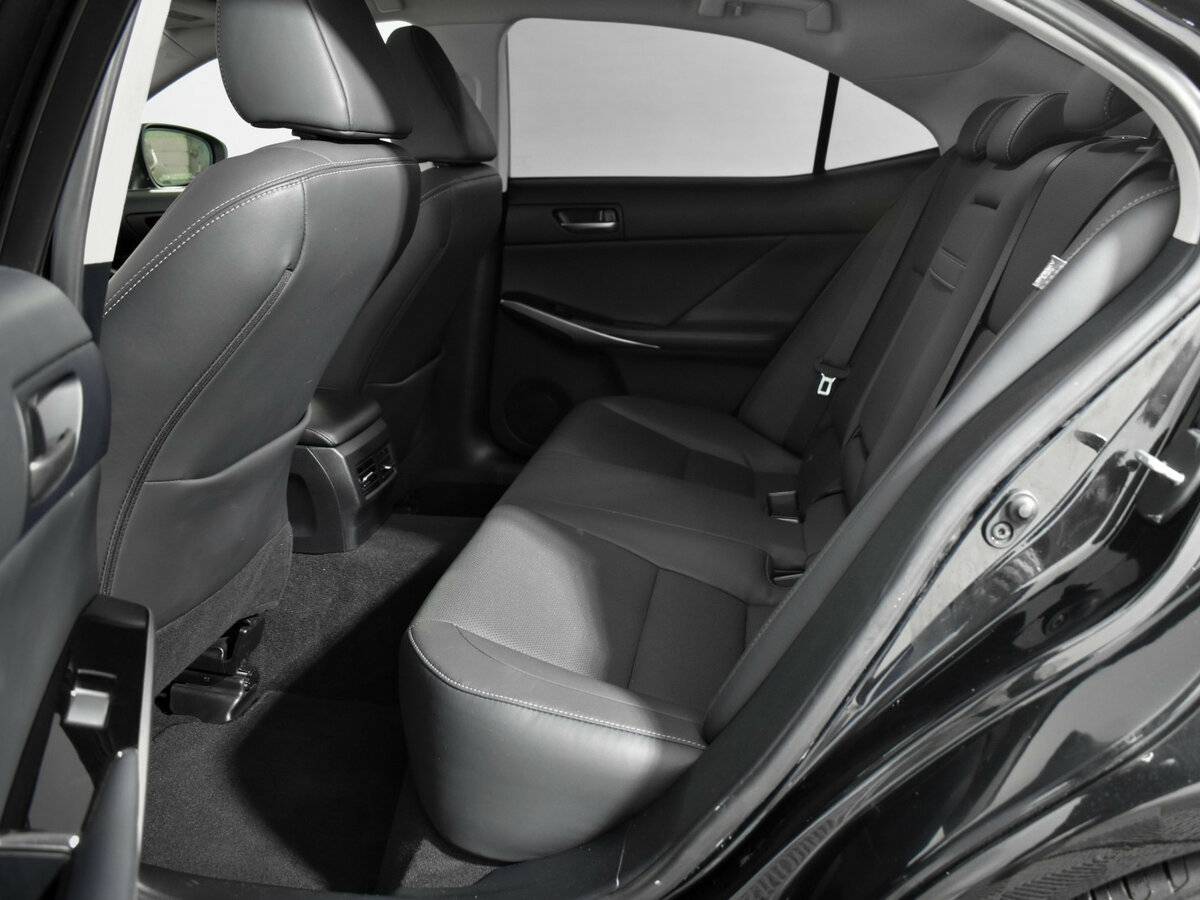 Lexus IS 300 III Рестайлинг, 2019 Фото №12