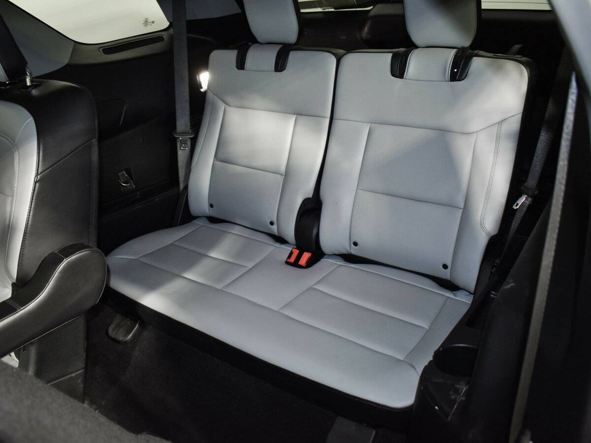 Ford Explorer VI, 2021 Фото №9