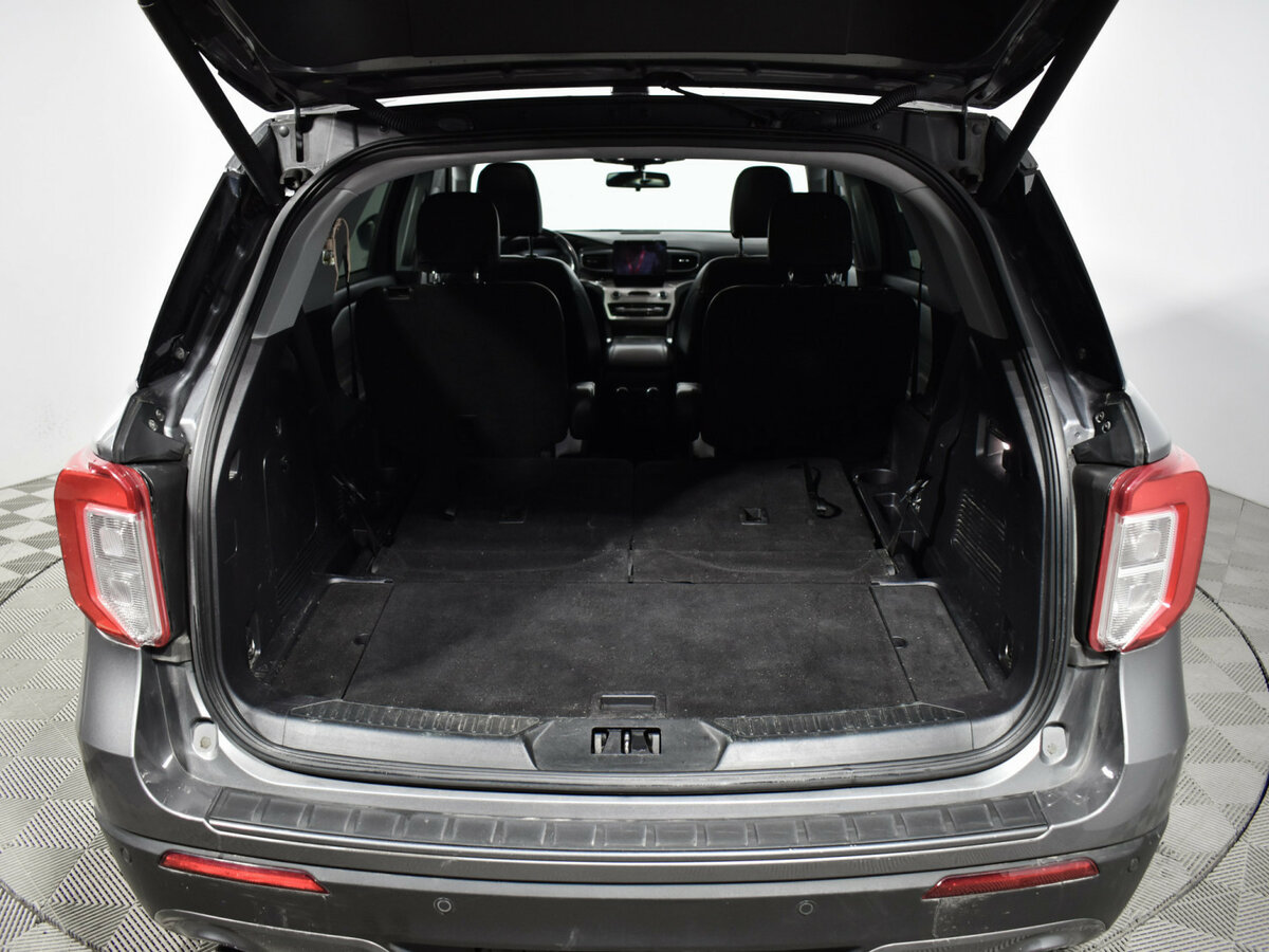 Ford Explorer VI, 2021 Фото №19