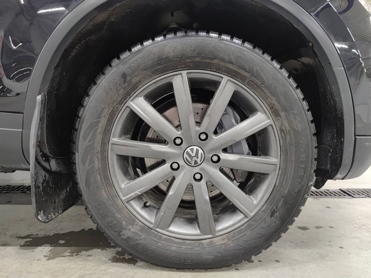 Volkswagen Touareg II, 2011 Фото №18