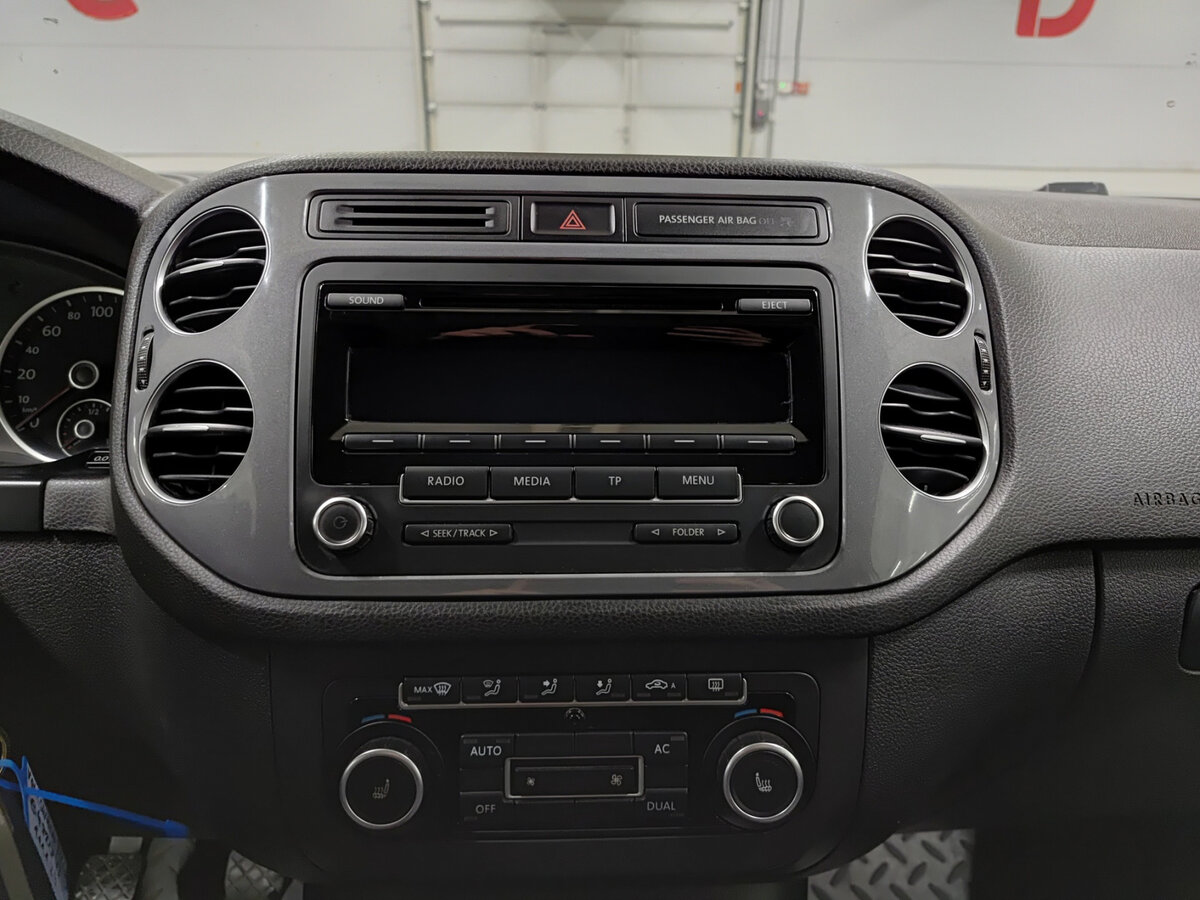 Volkswagen Tiguan I Рестайлинг, 2011 Фото №15