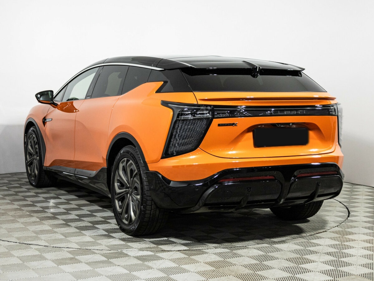 HiPhi X, 2022 Фото №6