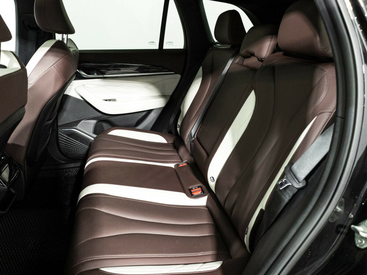 Geely Monjaro I, 2023 Фото №10