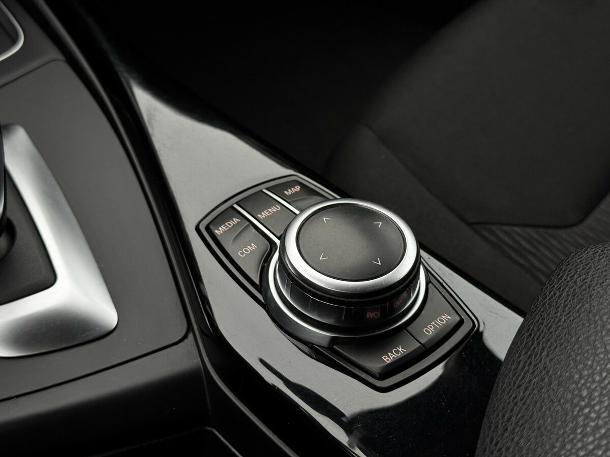 BMW 1 серии 118i II (F20/F21) Рестайлинг 2, 2018 Фото №21