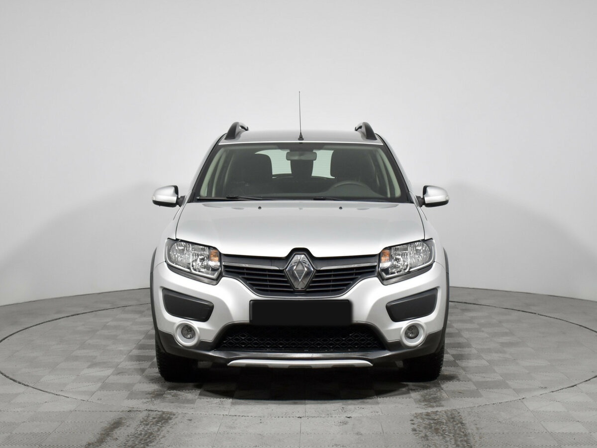 Renault Sandero Stepway II, 2016 - 140 000 км. | Фото №2