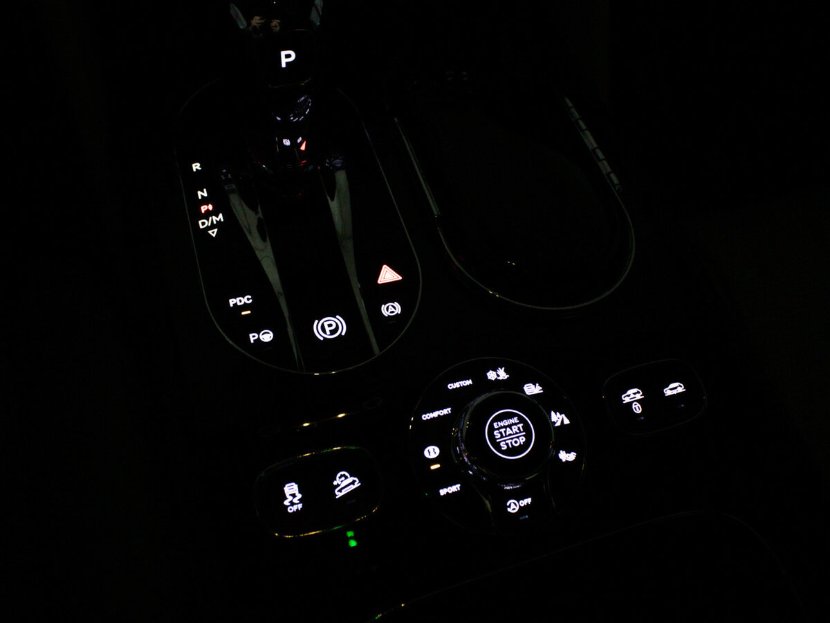 Bentley Bentayga I, 2016 Фото №28