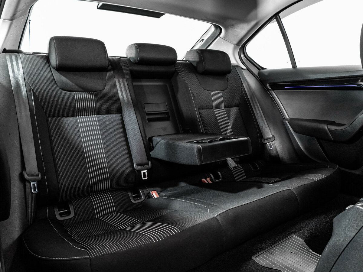 Skoda Octavia III (A7) Рестайлинг, 2019 Фото №17