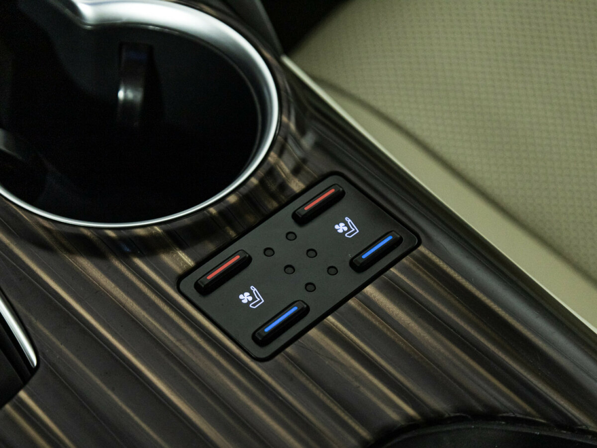 Toyota Camry VIII (XV70), 2020 Фото №18