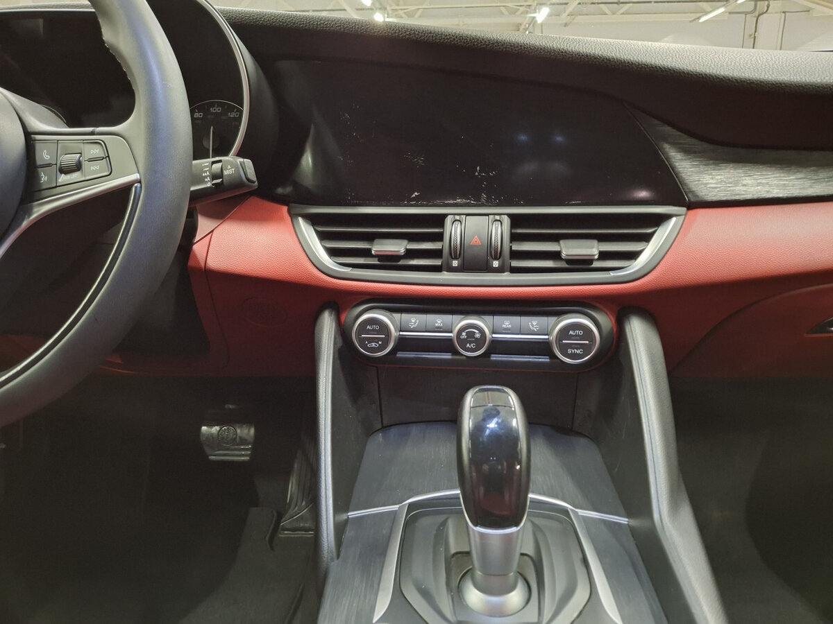 Alfa Romeo Giulia II (952), 2019 Фото №14