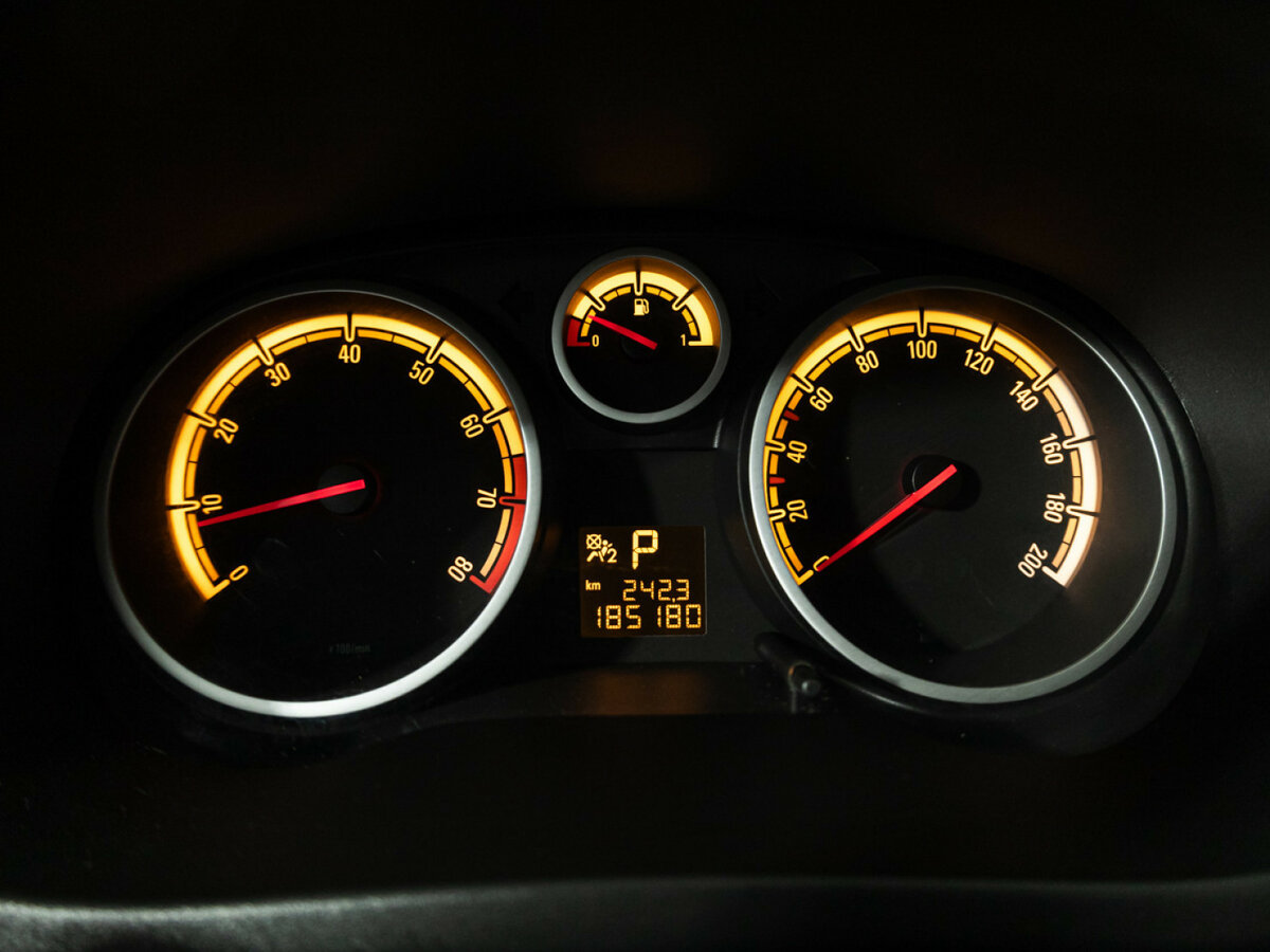 Opel Corsa D Рестайлинг II, 2011 Фото №12