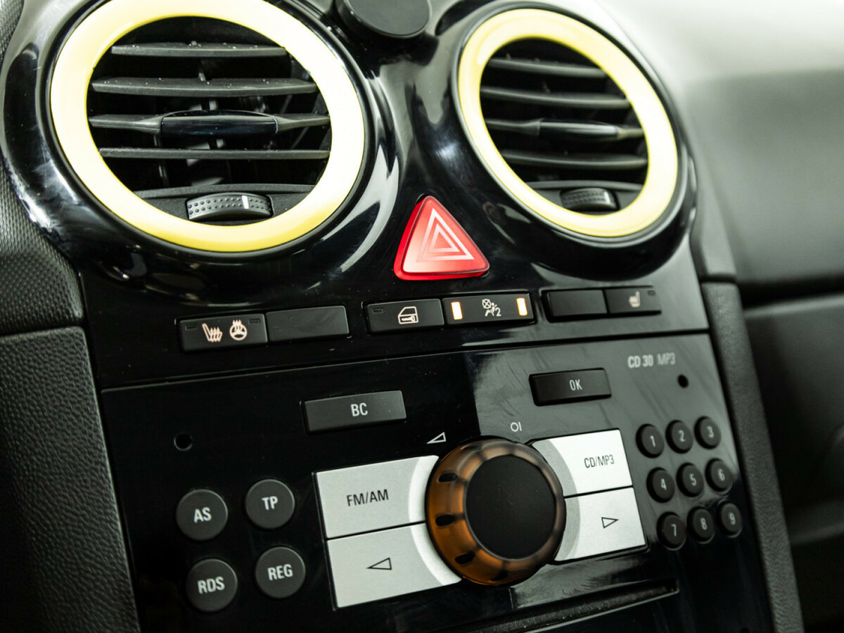 Opel Corsa D Рестайлинг II, 2011 Фото №14