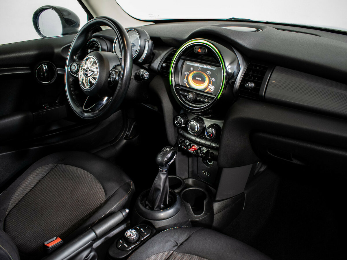 Mini Hatch Cooper III (F55/F56), 2017 Фото №11