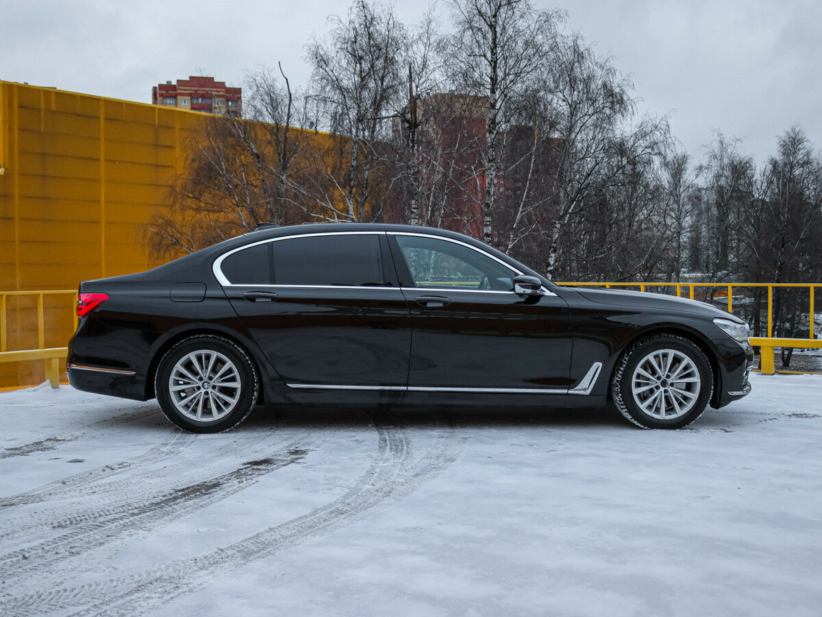 BMW 7 серии Long 750Li xDrive VI (G11/G12), 2017 - 115 857 км. | Фото №3