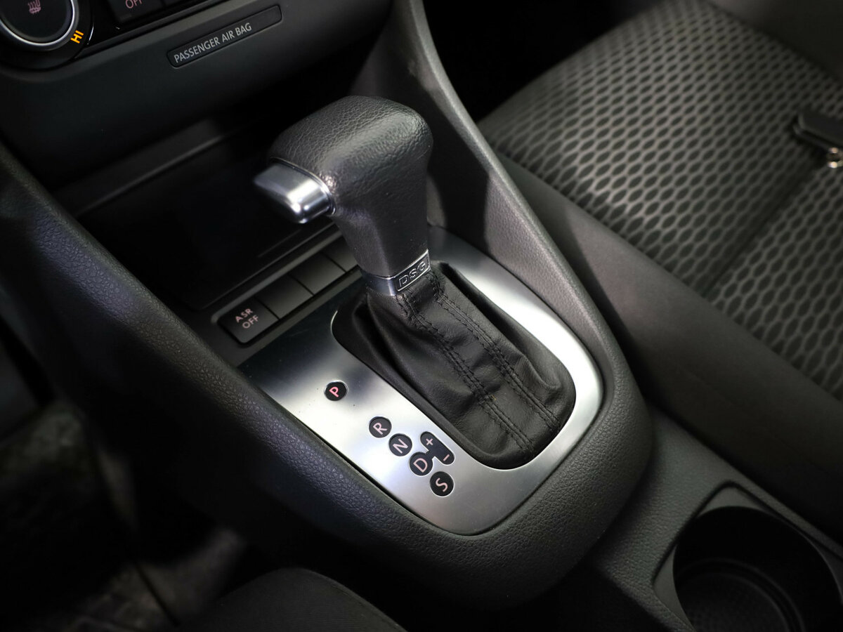 Volkswagen Golf VI, 2009 Фото №9