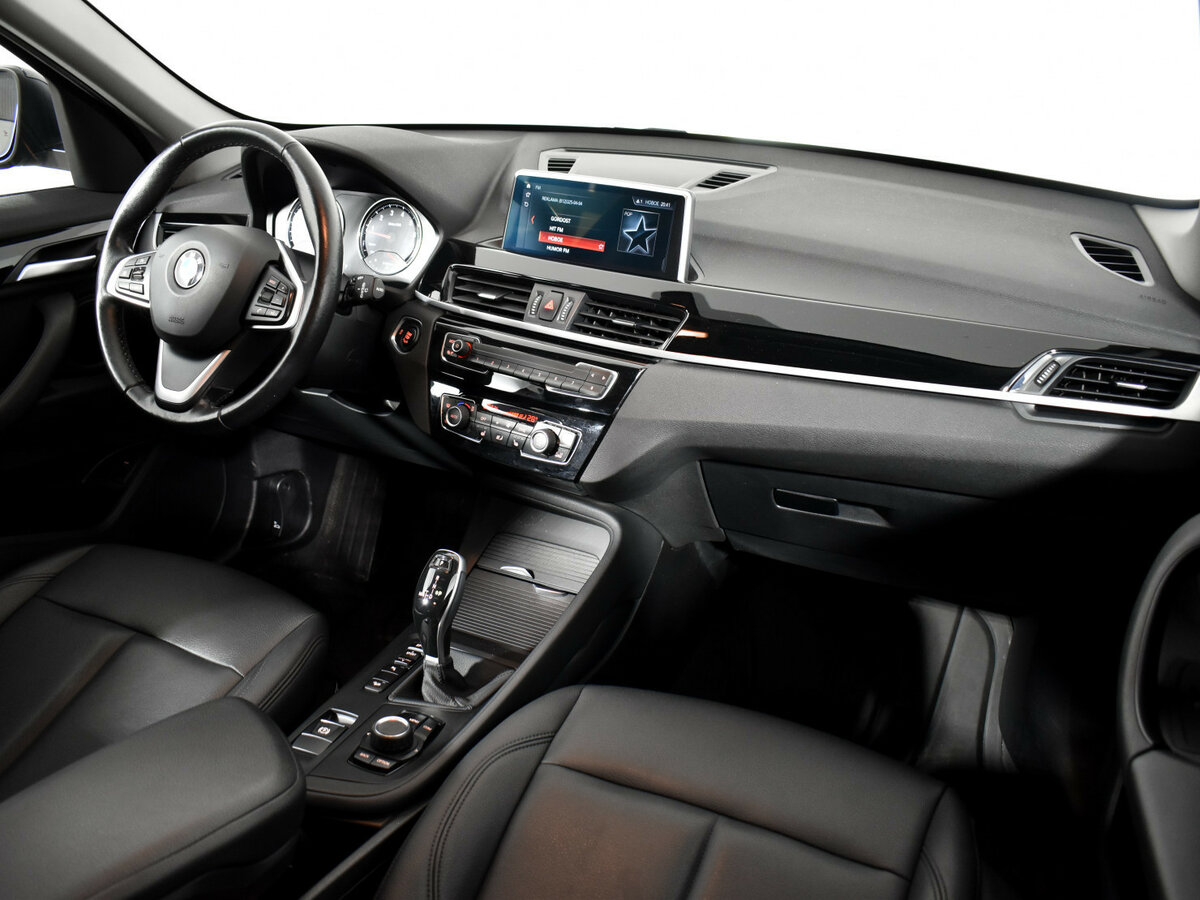 BMW X1 20i xDrive II (F48) Рестайлинг, 2021 Фото №10