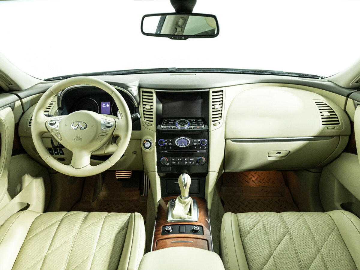 Infiniti QX70, 2016 Фото №13