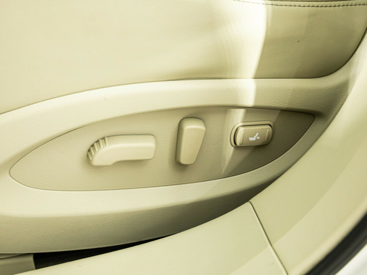 Infiniti QX70, 2016 Фото №16