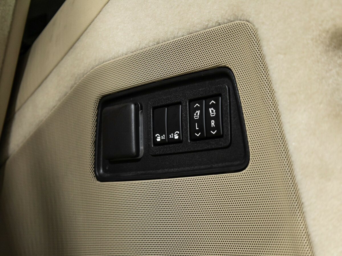 Cadillac Escalade V, 2021 Фото №13