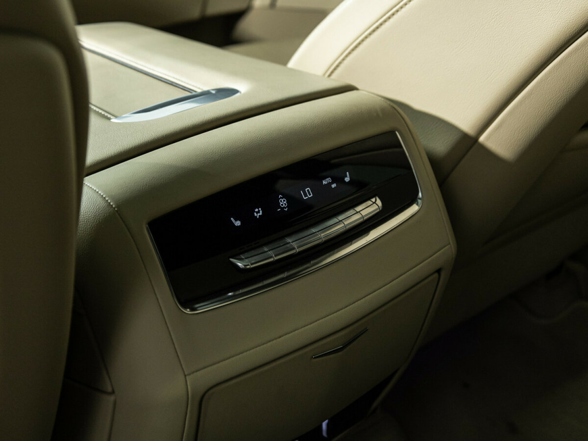 Cadillac Escalade V, 2021 Фото №21