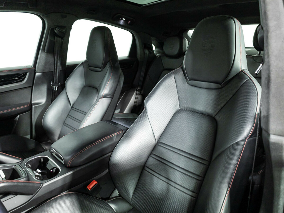 Porsche Cayenne Coupé III, 2021 Фото №22